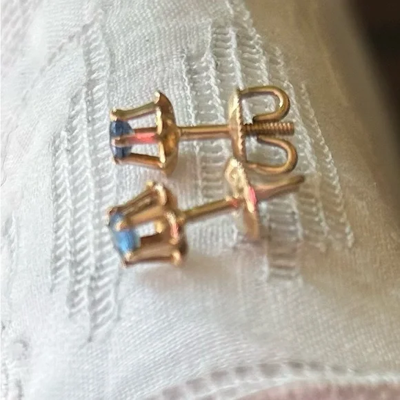 Antique 14k Flower Studs